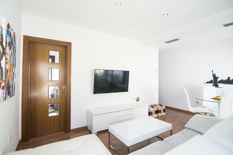 Apartamentos Enjoygranada Lujo Piscina Y Parking