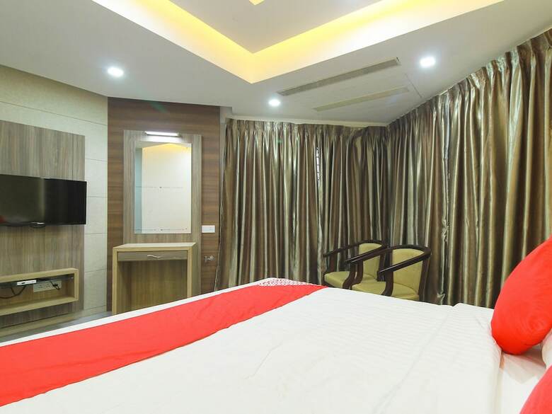 Hotel Oyo 28567 Krishna Holiday Village