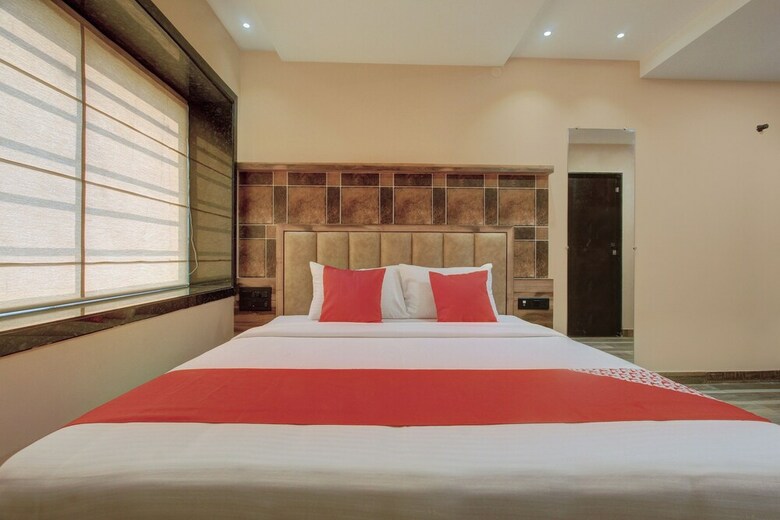Hotel Oyo 23602 Laxman Residency
