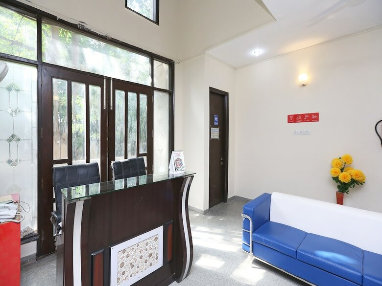 Hotel Oyo 24323 Lakshmi Residency