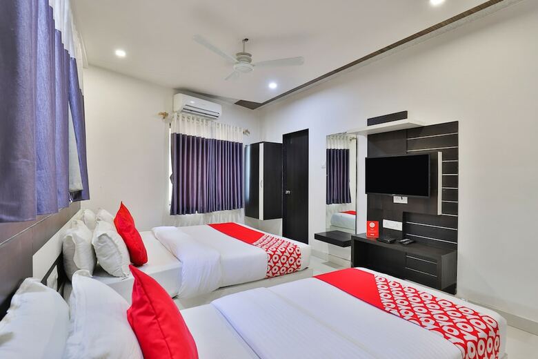 Hotel Oyo 18807 Vrajbhoomi