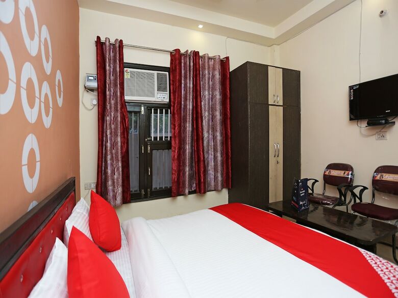 Hotel Oyo 19966 Angel Pink Residency