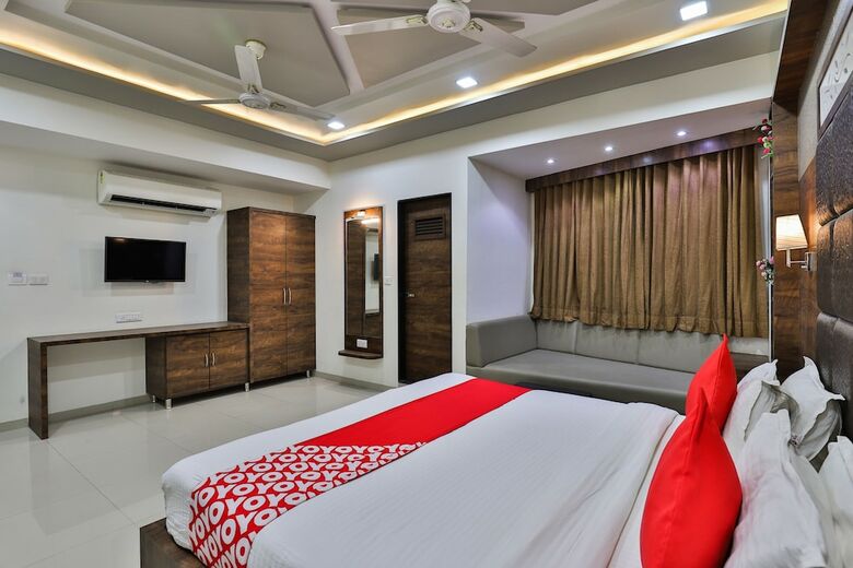Oyo 7557 Hotel Shiv Kunj Exotica