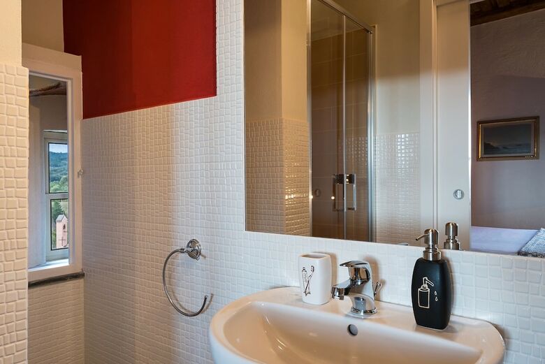 Civicouno Campiglia B&B