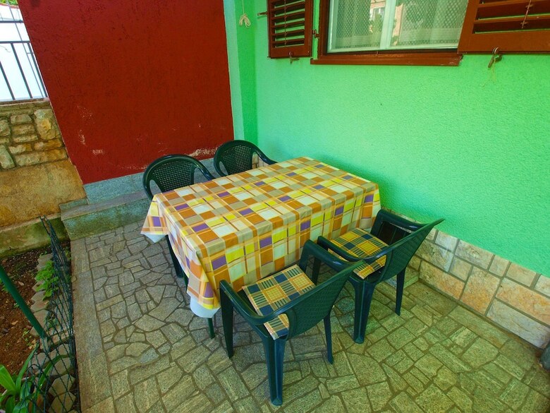 Apartment 390