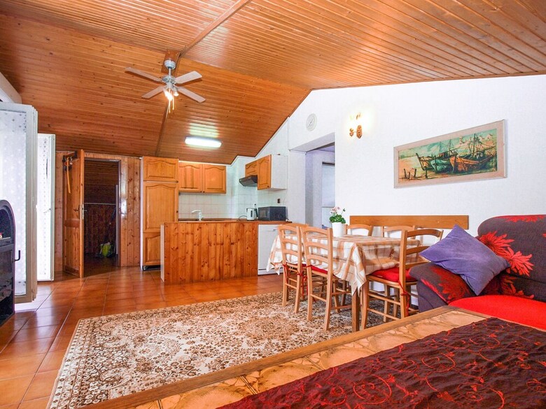 Apartment 692
