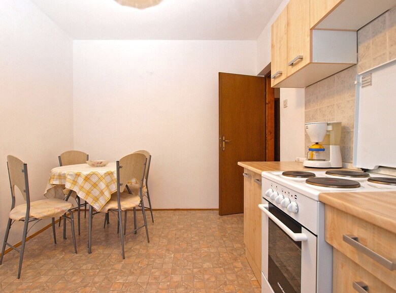 Apartment 1210