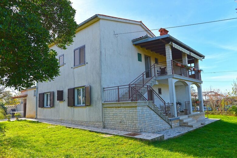 Apartment 1067