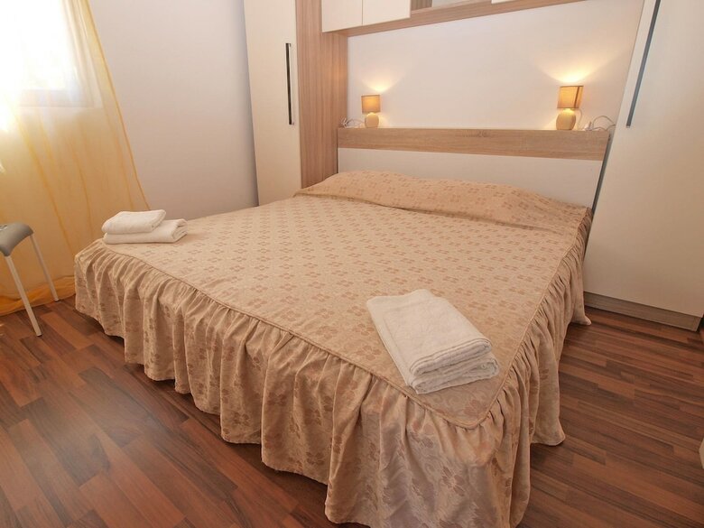 Apartment 1103
