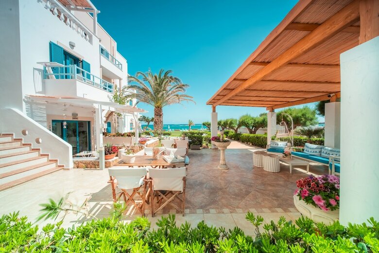 Pyrgos Beach Hotel Apartments