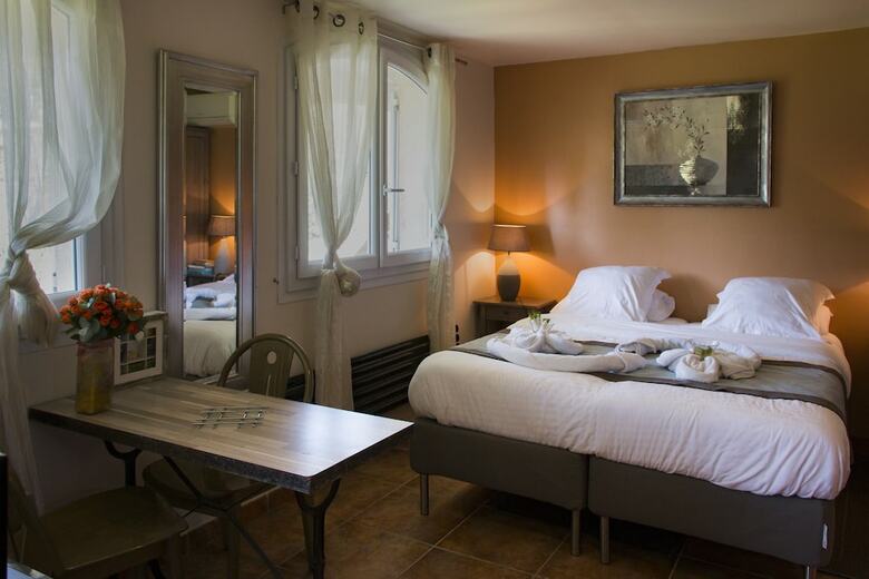Hotel Dans Les Nuages