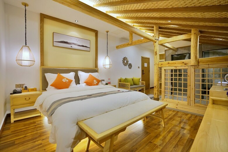 Yuexijiang Boutique Holiday Hotel