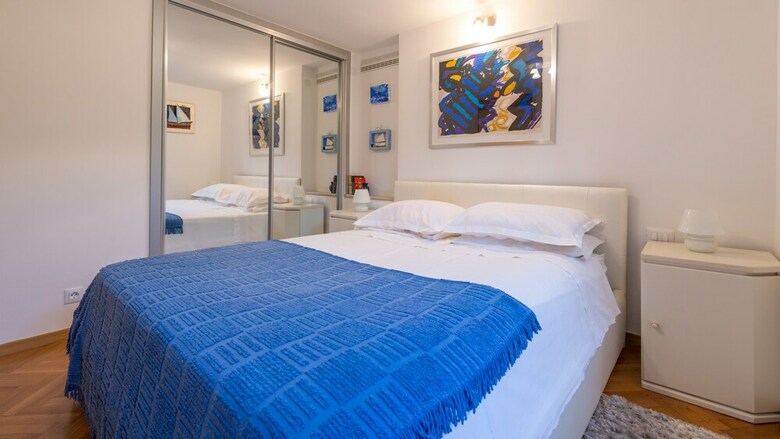 Mair Apartment