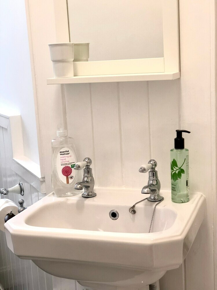 Apartamentos Bright And Modern 1 Bedroom Minimal Pad