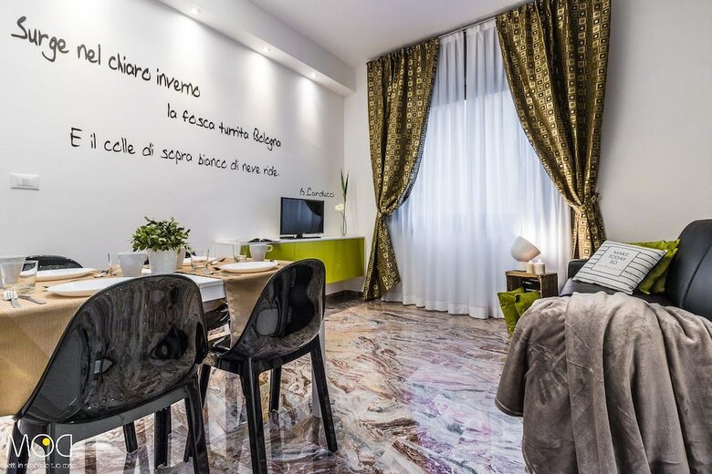 Ugo Bassi Apartments
