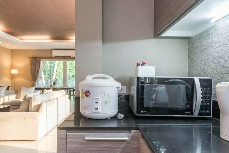 Anb Poolvilla Grand Modern 3br Jomtien