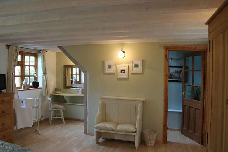 Holiday Apartment With Hot Tub