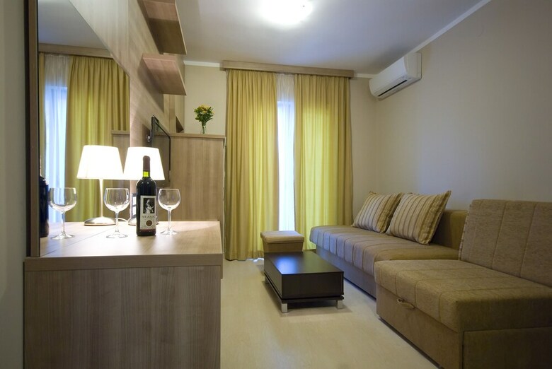 Aparthotel Villa V Lux