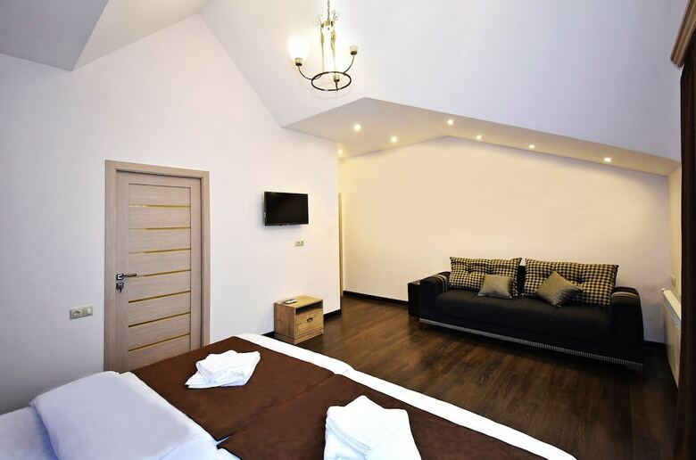Patriott Hotel