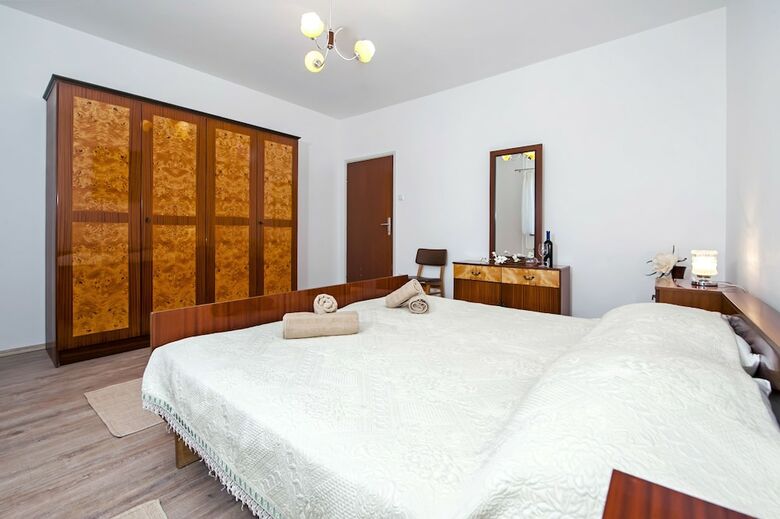 Apartment Ivo