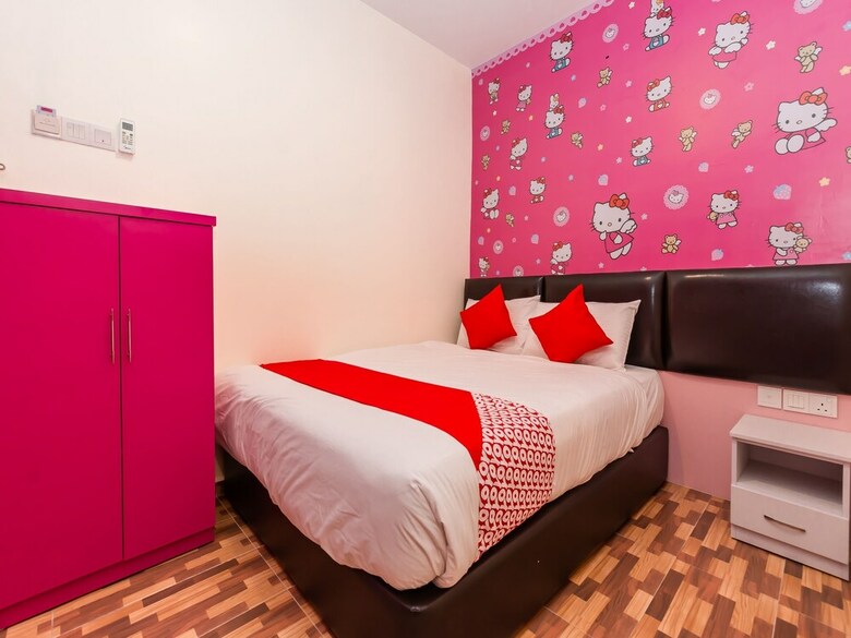 Oyo 743 Gold City Hotel