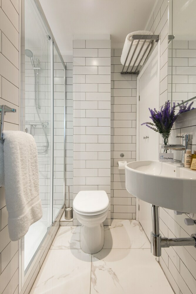 The Lovely Longridge Road Apartment - Esi
