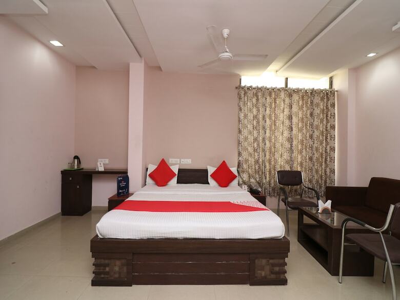 Oyo 22872 Hotel Shivam Fort View