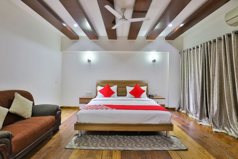 Hotel Oyo 23180 Patel Ni Motel