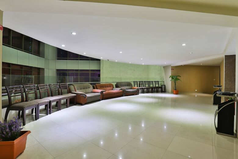Hotel Oyo 23180 Patel Ni Motel