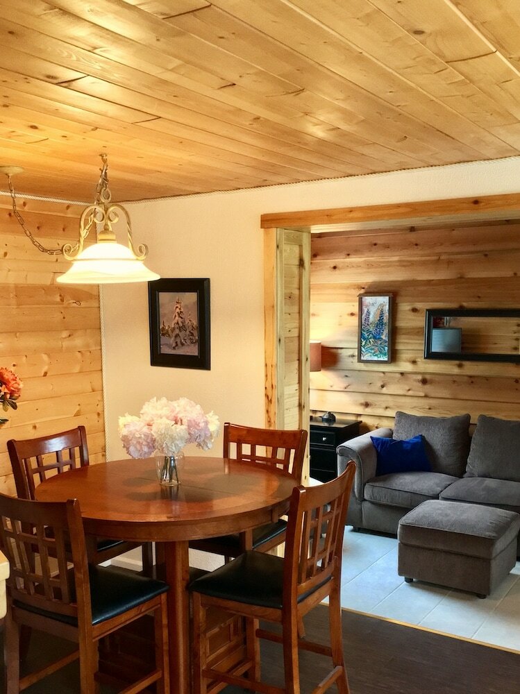 Evergreen Townhomes