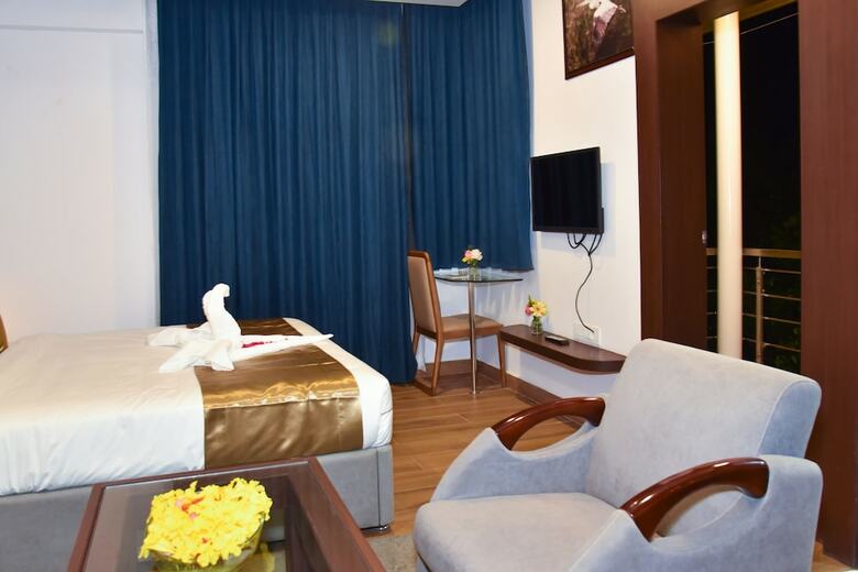 Silver Oak Hotel Mysuru