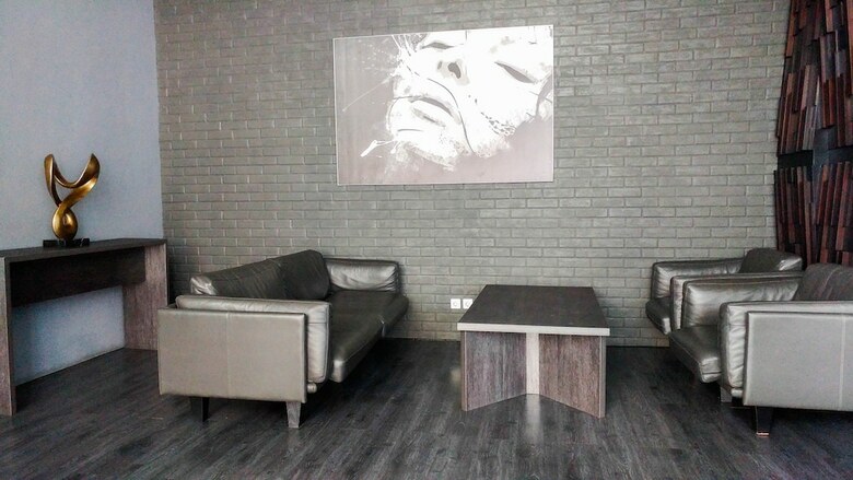 Spacious And Artsy Studio Apartment At Brooklyn Alam Sutera