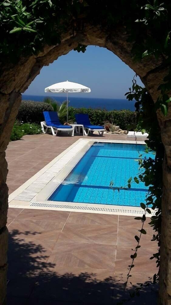 Villa Giorgina By Amy Villas