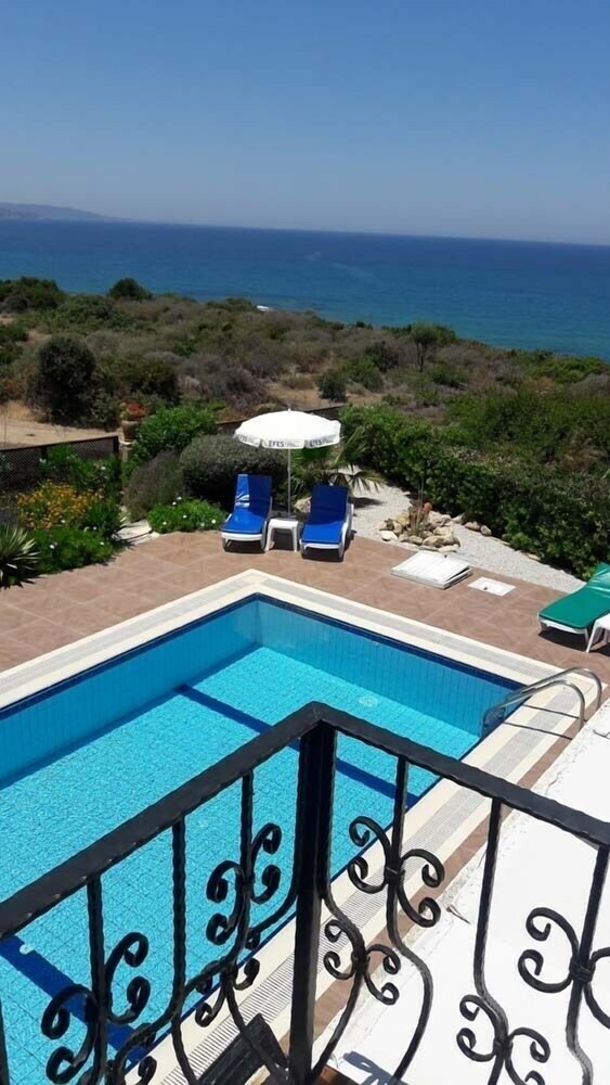 Villa Giorgina By Amy Villas