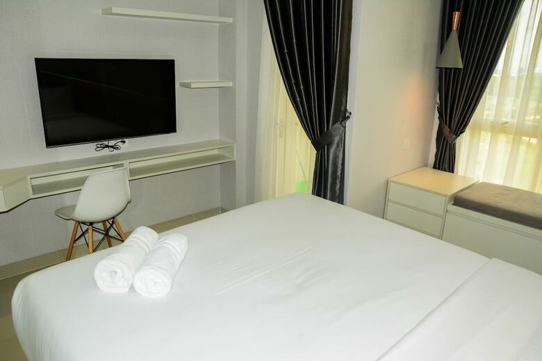 Mahogany Suites Studio Room The Oasis Apartment Cikarang