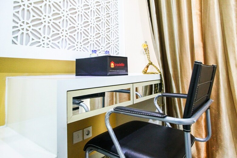 Enjoy Studio Room The Oasis Apartment At Lippo Cikarang