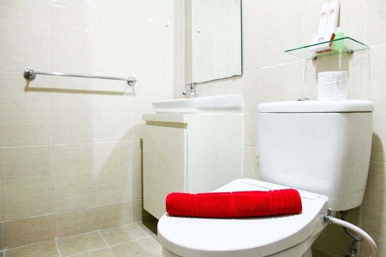 Enjoy Studio Room The Oasis Apartment At Lippo Cikarang