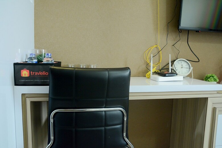 Super Luxury Studio Room The Oasis Apartment Cikarang