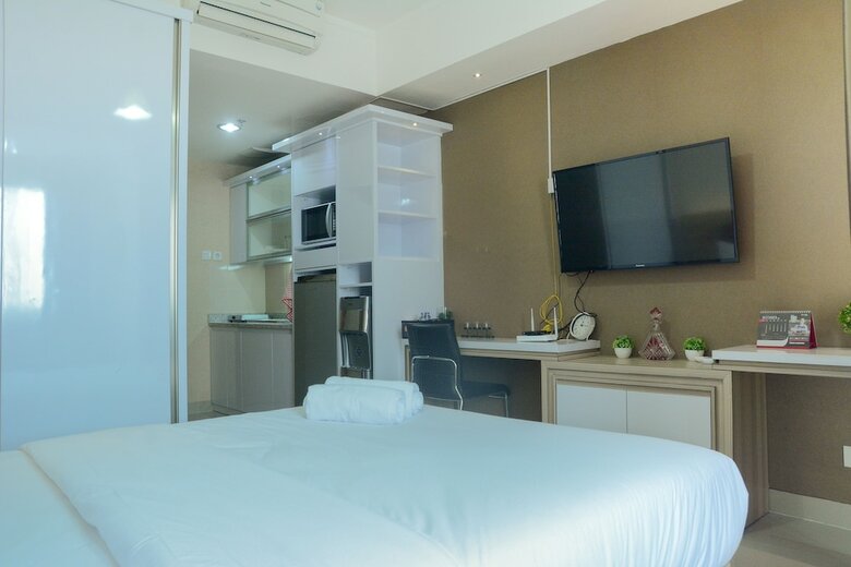 Super Luxury Studio Room The Oasis Apartment Cikarang