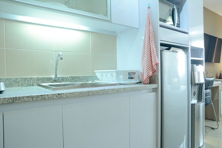 Super Luxury Studio Room The Oasis Apartment Cikarang