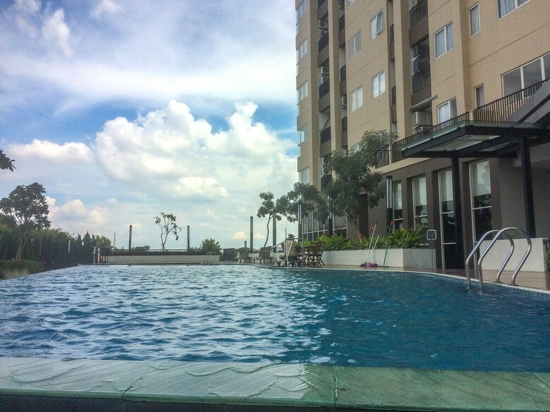 Super Luxury Studio Room The Oasis Apartment Cikarang