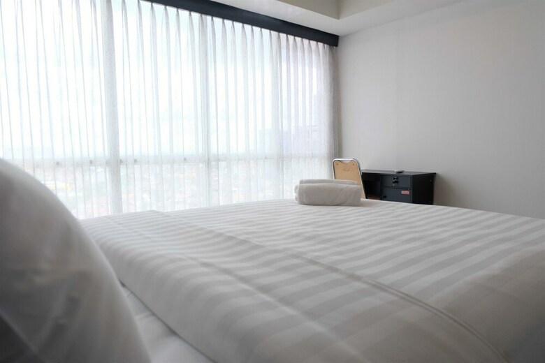 1br Apartment With Sofa Bed At The H Residence