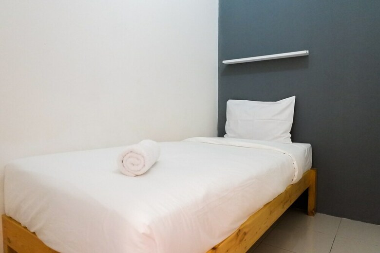 Elegant 2br Apartment At Puncak Permai