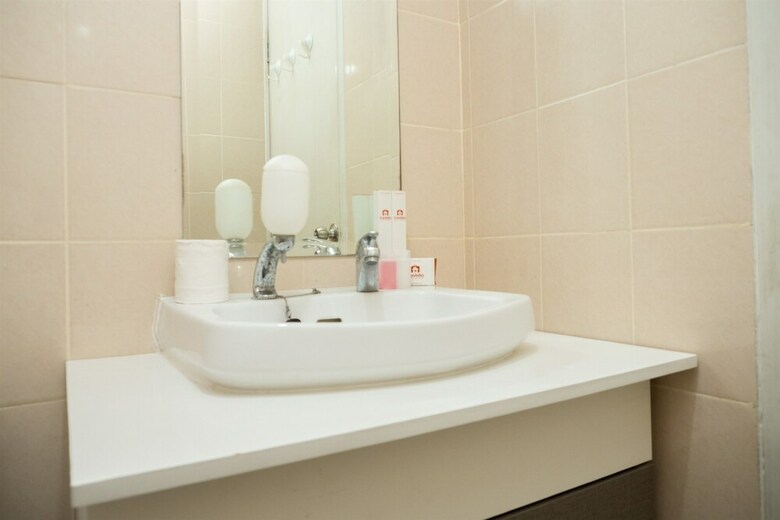 Modern 2br Apartment At Parahyangan Residence