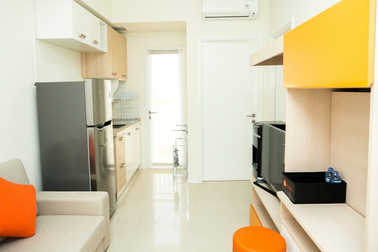 Relaxing 2br Apartment At Parahyangan Residence