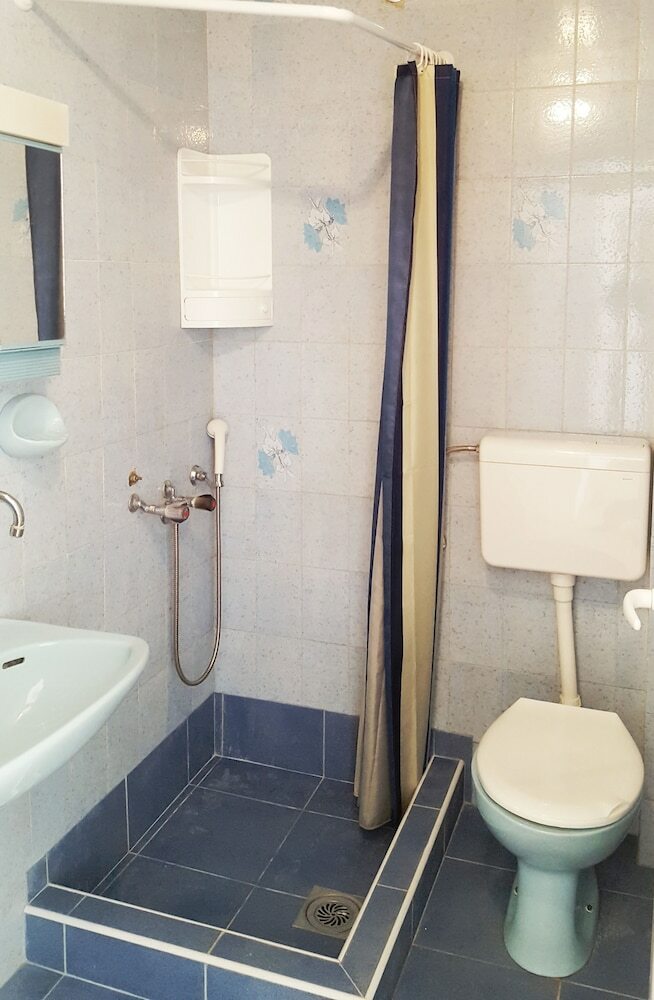 Hotel Valeria Apartments & Rooms