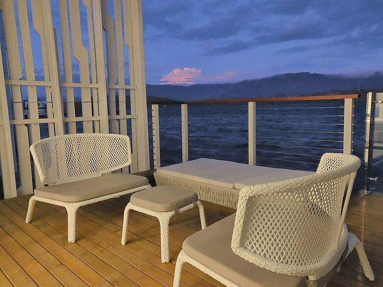 Apartamento Loloata Private Island Resort