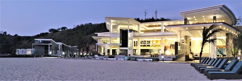 Apartamento Loloata Private Island Resort