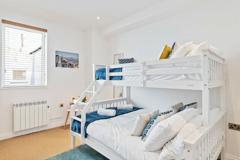 Apartamentos Seaview Heights-2 Bedroom Loft Style Apt