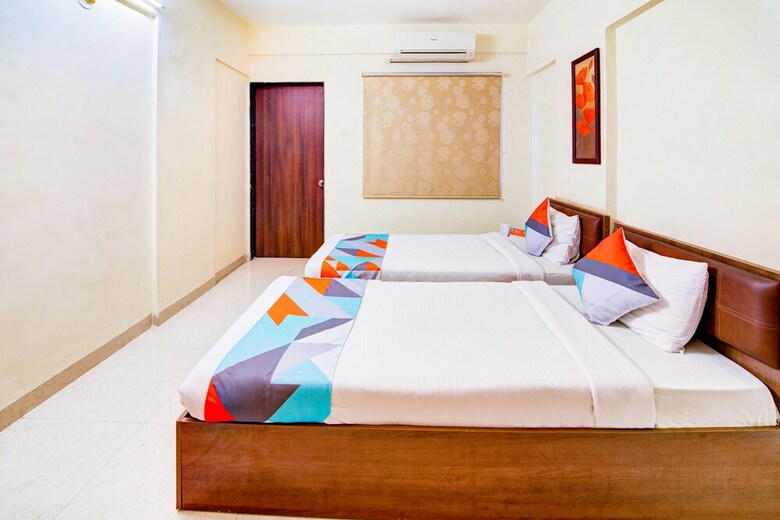 Fabhotel Ornate